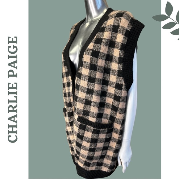 Charlie Paige Oversized Checker Sweater Vest Taupe Black Rhinestone Button XS - Picture 2 of 7